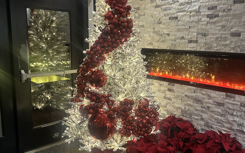 Custom Events holiday lighting